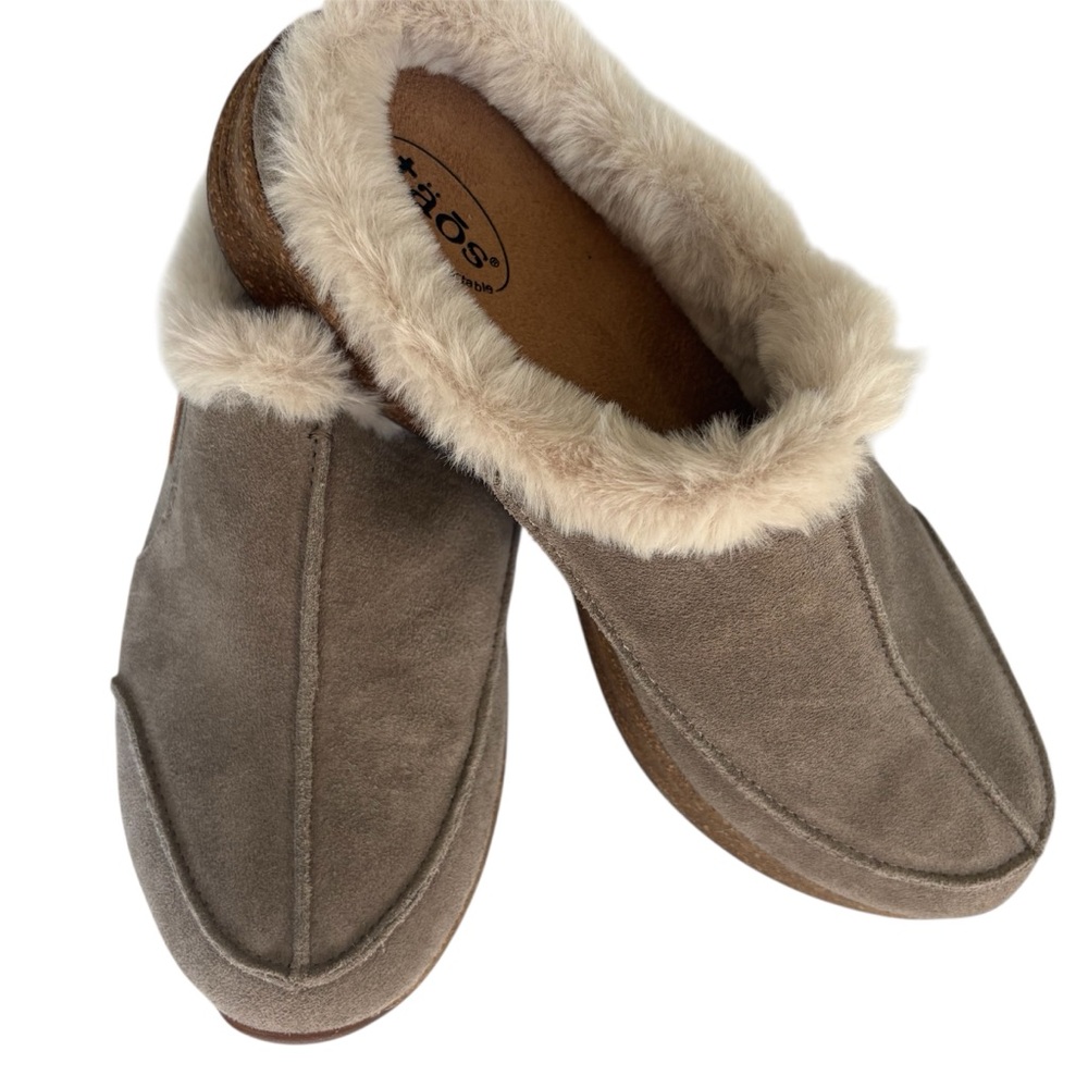 Taos Future Dark Taupe Clogs Suede Women’s size 9